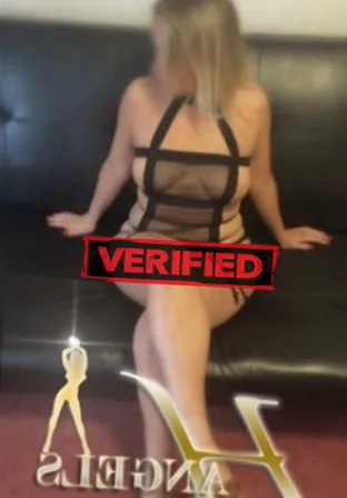 Adriana sexy Prostituierte Desselgem