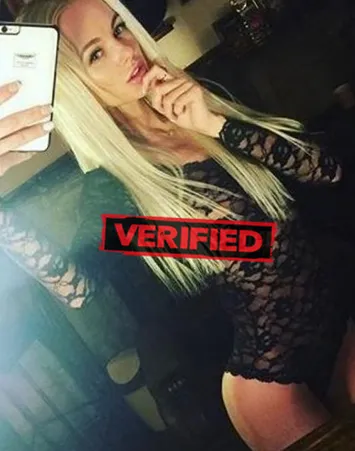 Bridget libertinaje Prostituta Peñón Blanco