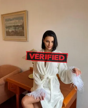 Britney cunnilingus Encuentra una prostituta Las Jarretaderas